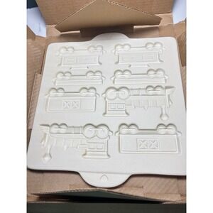 Pampered Chef Gingerbread Home Town Train Stoneware Mold 1806 Vintage USA